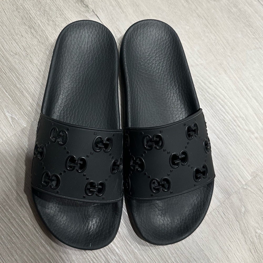 GUCCI Slide Black Rubber (Women’s)